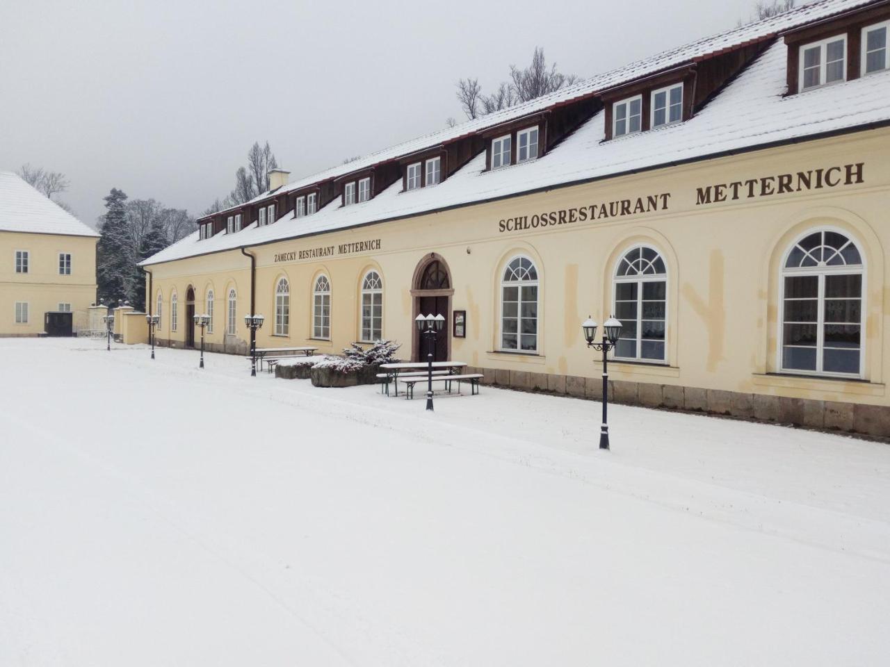 Zamecky Hotel Metternich Velka Hledsebe Εξωτερικό φωτογραφία