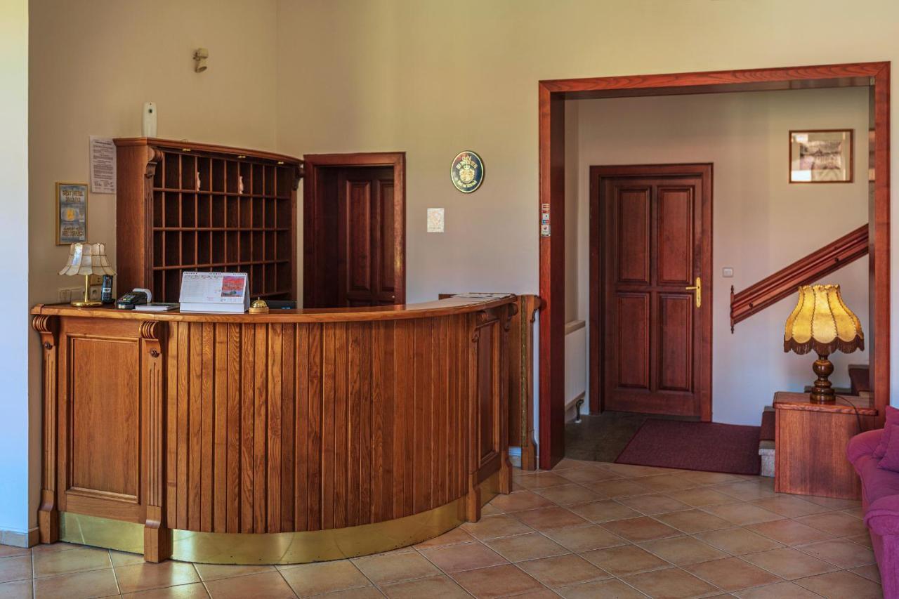 Zamecky Hotel Metternich Velka Hledsebe Εξωτερικό φωτογραφία